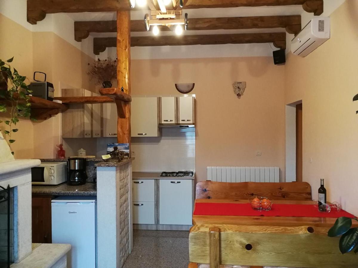 Apartman Fachin Motovun Bagian luar foto
